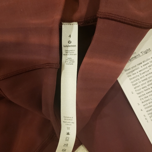 SOLD In Movement Tight 25” Linear SprayDye White - Picture 7 of 8